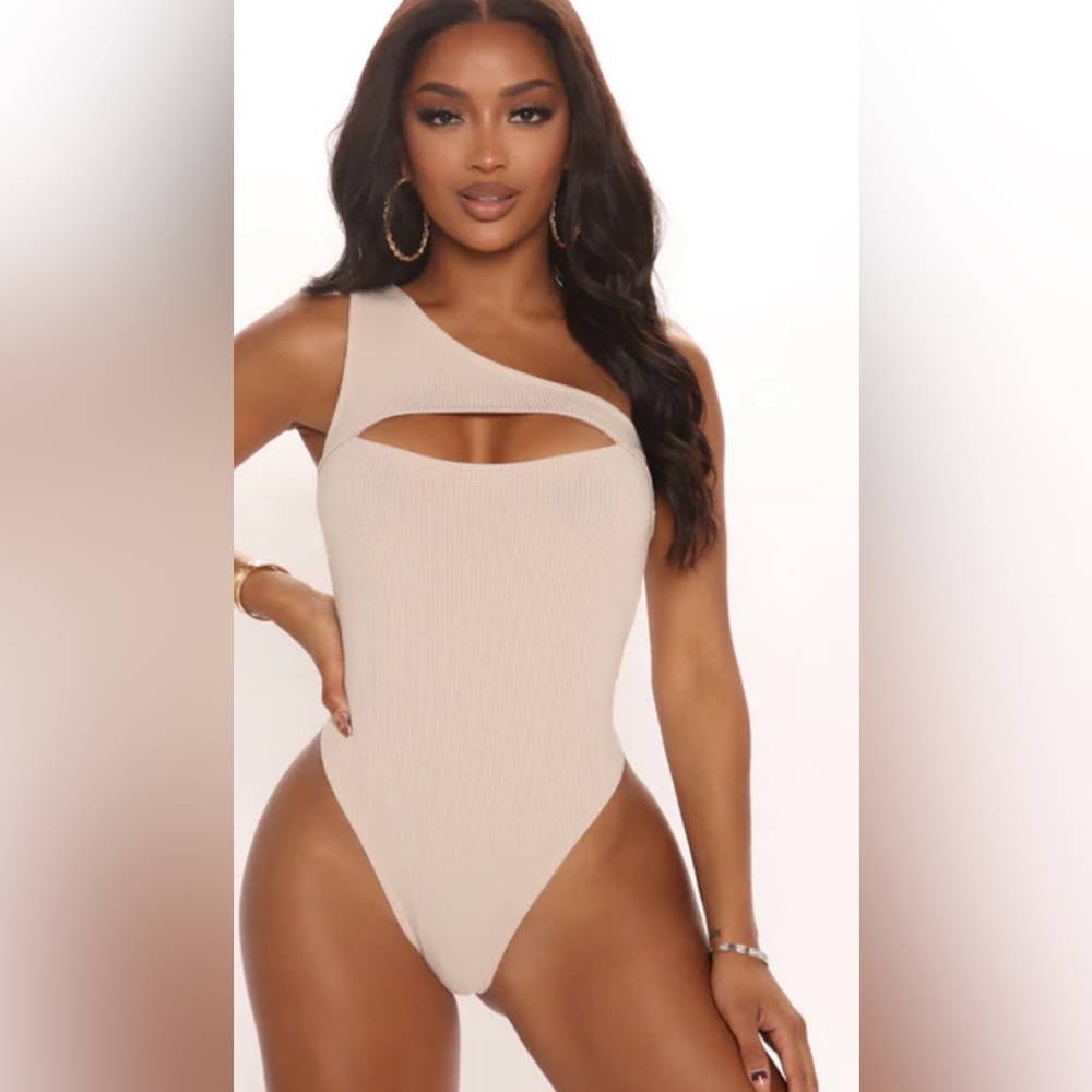 Beige One-Shoulder Cutout Bodysuit